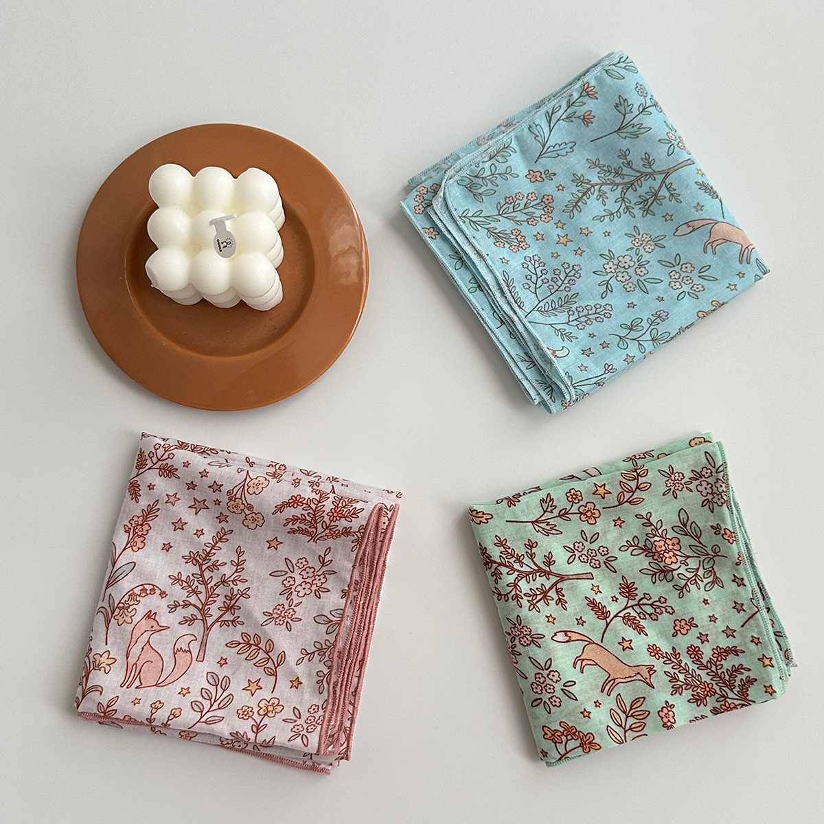 Travel Accessories Aesthetic - A Pair of Women's Floral Fox