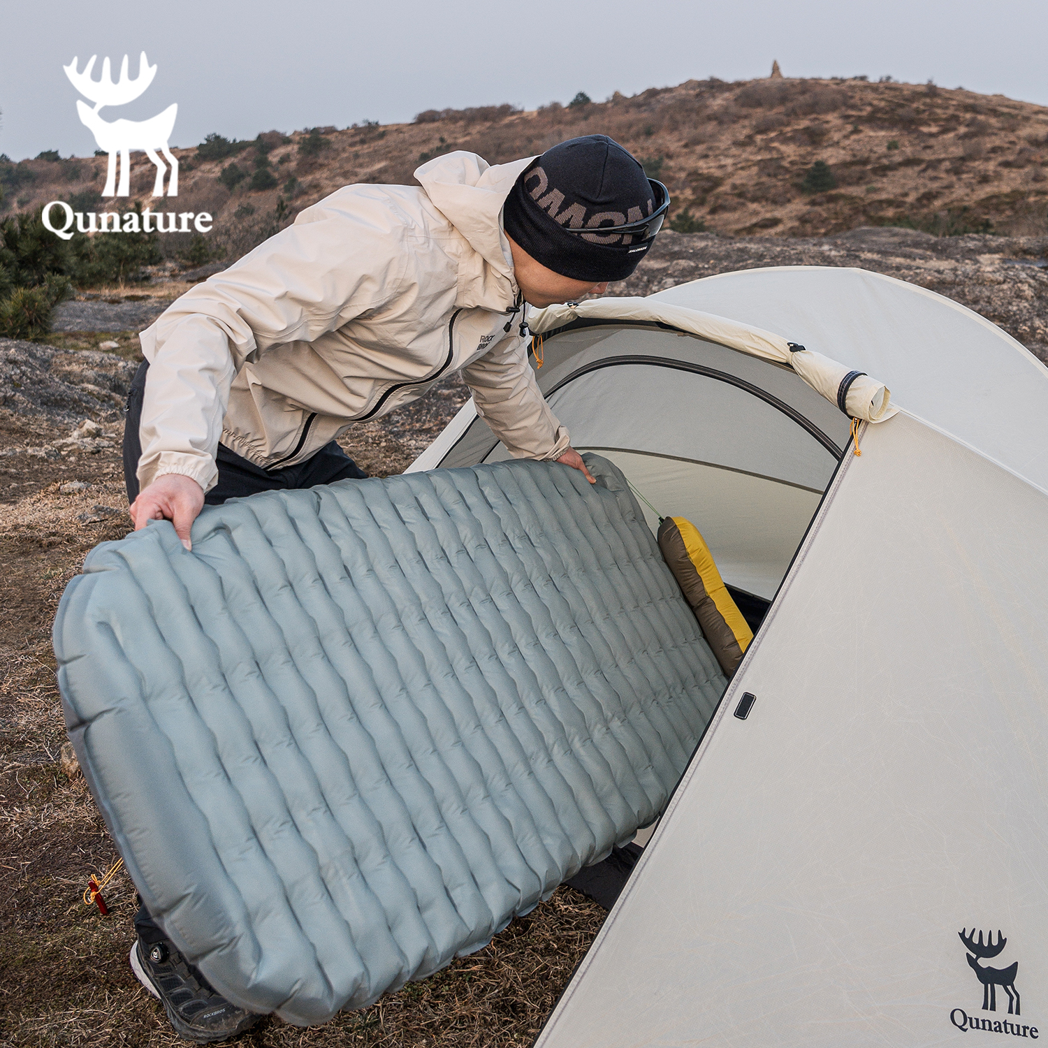 Qunature Lightweight Outdoor C - Travel Accessories Comfort recensione e prezzo